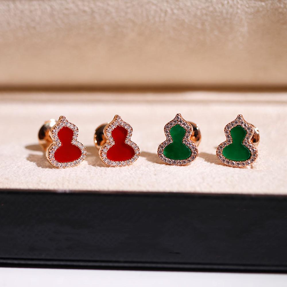 

Elegant Rose Gold Stud Earrings with Red Agate, Pearl, and Kirin Gourd Design