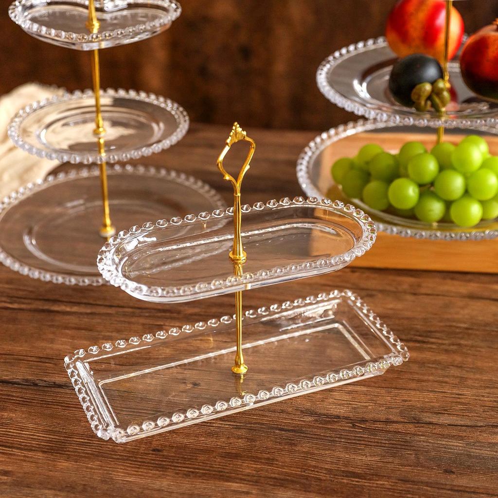 Elegantní skleněný vícepatrový stojan na dezerty a svačiny