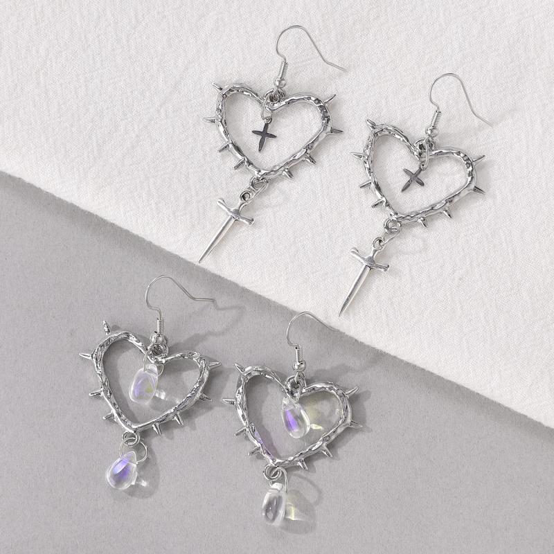 1 Pair Of Retro Gothic Style Thorn Heart Design Earrings, Heart-Shaped Earrings With Spikes, Neutral Earrings Holiday Party Gift