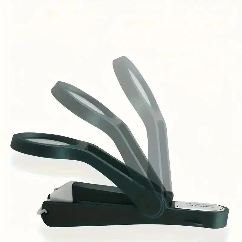 Magnifying Nail Clippers for Seniors with Cleaning Rod, 1pc, Suitable for Both Toenails And Fingernails