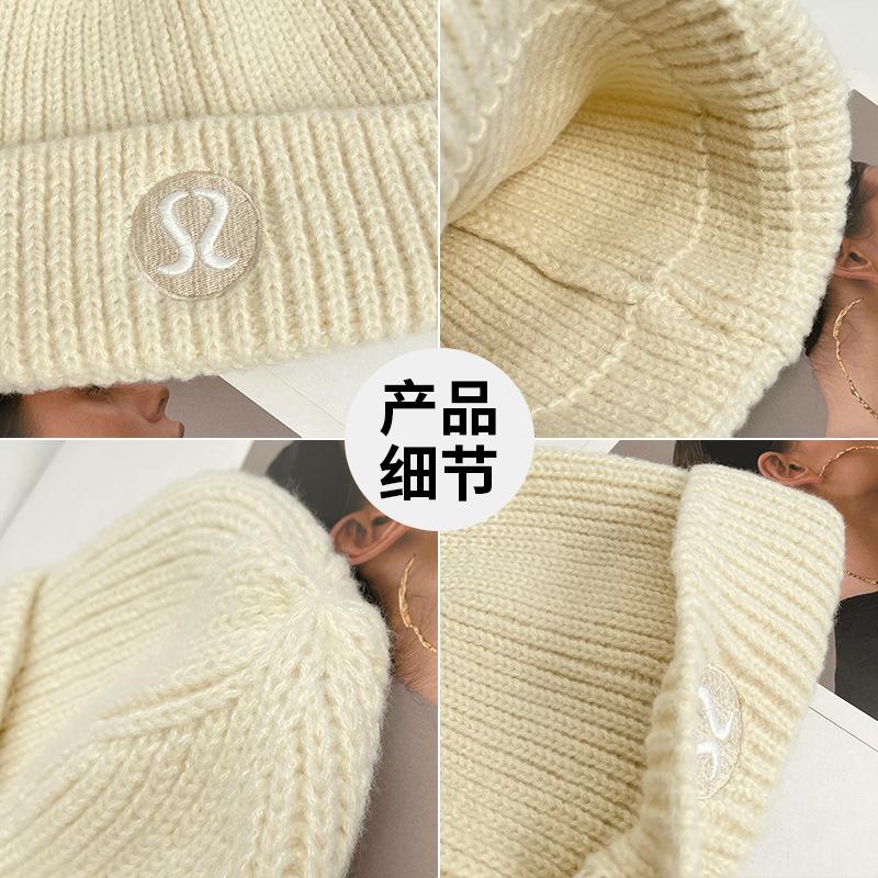 Versatile knitted hat, warm ear protection wool hat, women's autumn and winter windproof big head circumference shows the face, small pullover hat