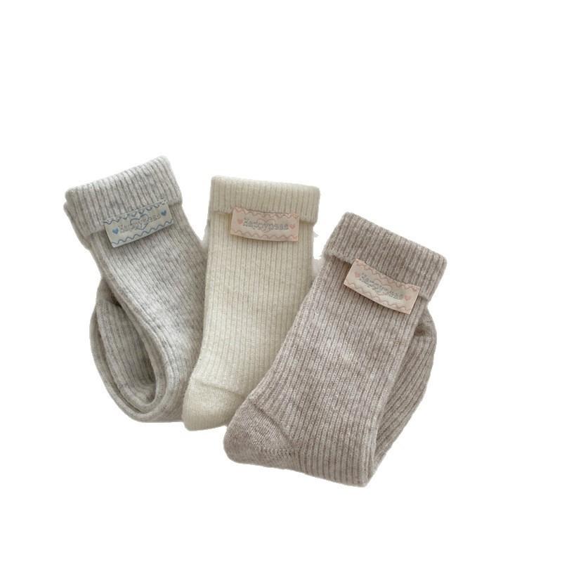 Woll-Mittelwadensocken für Herbst und Winter, sanft, leicht und warm. Fransiges Stoffetikett, Süß und Vielseitig. Fleece und verdickte Socken für Damen