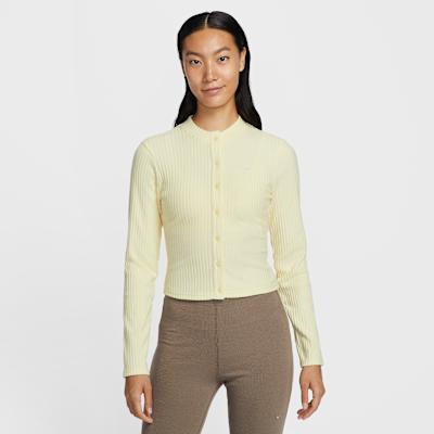 Nike T Shirts Women s Light Yellow Crew Neck Moderate M