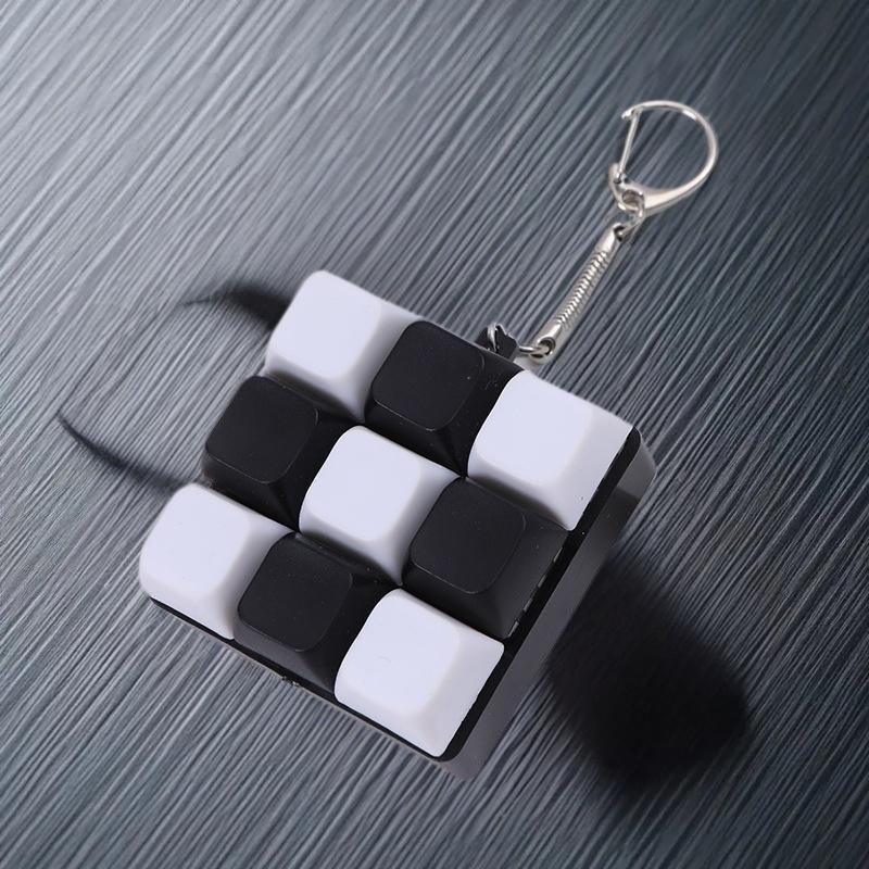 Button Keycap Keychain 9 Keys Keyboard Decompression Toys DIY Keyboard Keychain Toys For Adult Gifts To Relief Pass Time