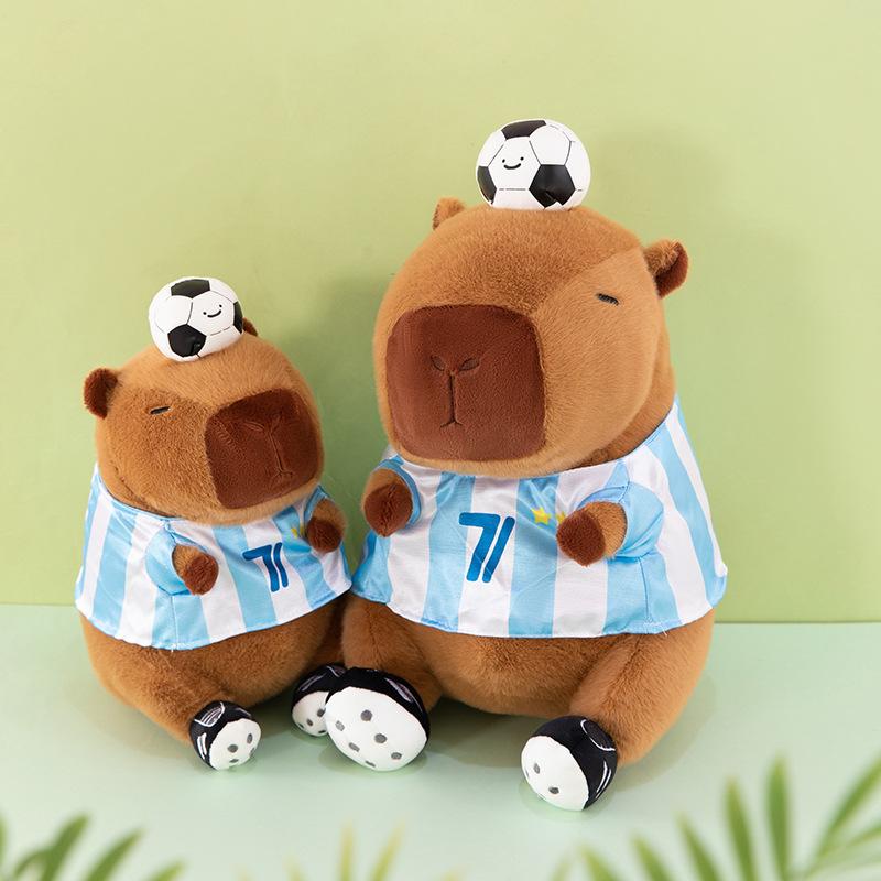 Abbigliamento Bambola Capibara Giochi Creativi Cappellino da Calcio Bambola Capibara Giocattolo di Peluche per Bambini Ragdoll da Afferrare