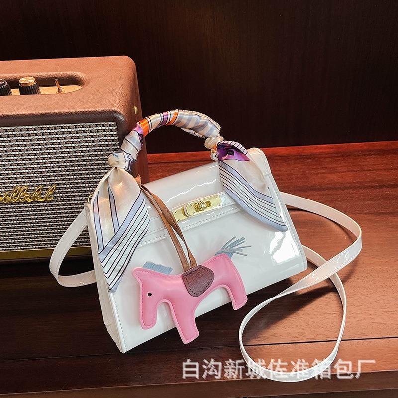 

Сумка из лакированной кожи женская новая модная свадебная сумка портативная на плечо женская сумка высококлассная сумка-мессенджер белый