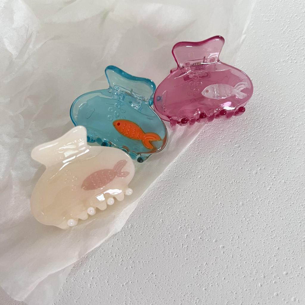 1 Stück niedliche kleine Goldfisch-Mittel-Halbgriff-Haarklammer im koreanischen Stil, Sommer-kühle Hinterkopf-Klammer