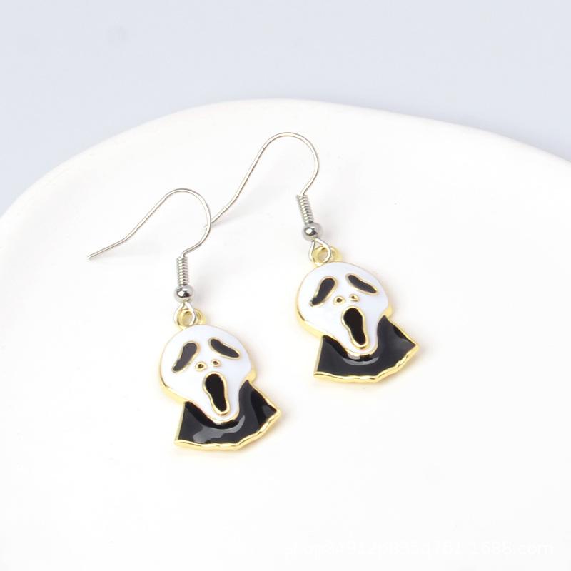 New Cute Cartoon Halloween Earrings Metal Oil Drop Ear Hooks Personalized Fun Stud Earrings Accessories gold rimmed skull