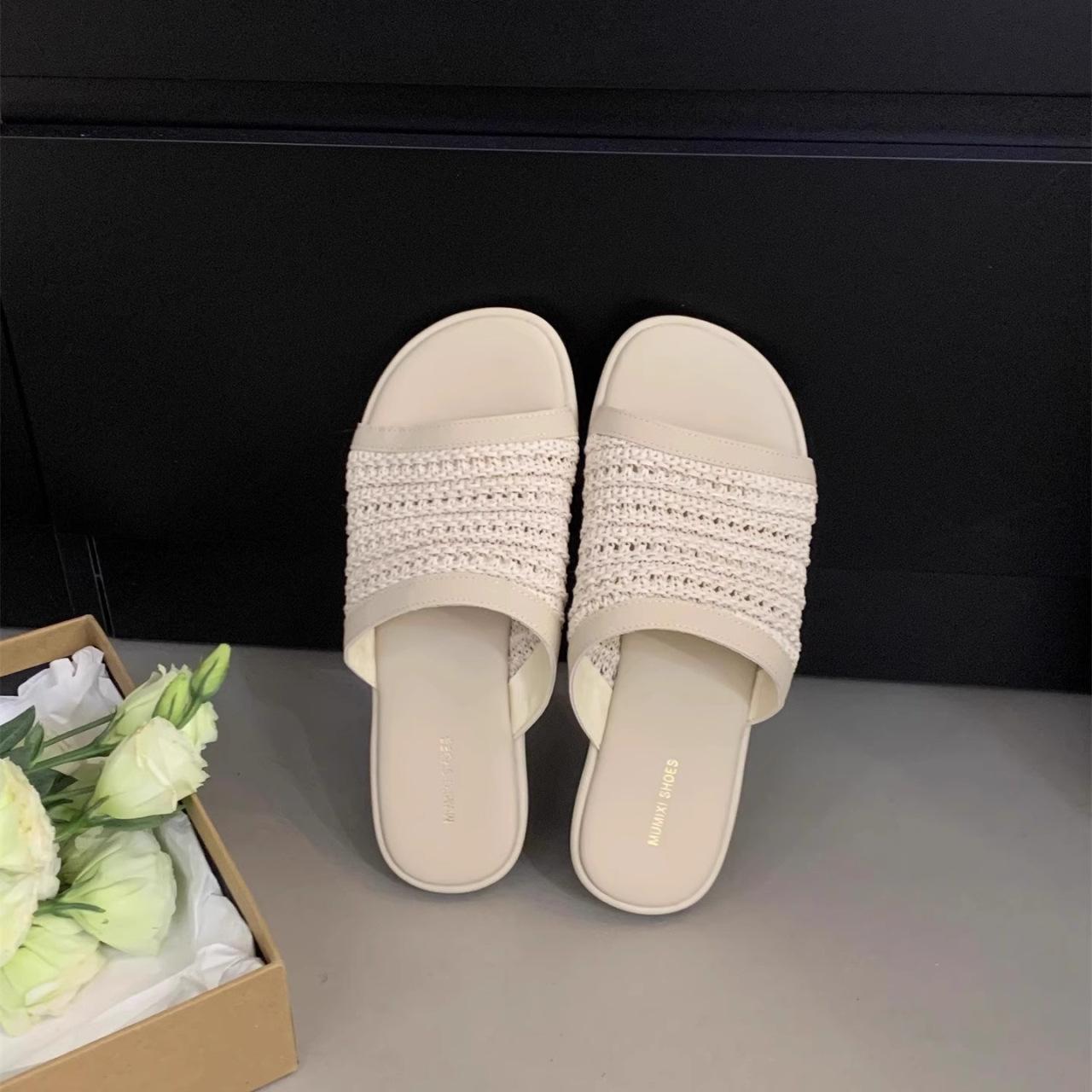 

Праздничные плетеные прохладные тапочки женская верхняя одежда 2025 весна и лето с юбкой на плоской подошве обувь Boken 35