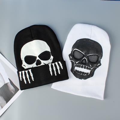 Fun Skull Print Knitted Hat for Men and Women for Halloween Holiday Dressing, Suitable for Outdoor Windproof and Warm Keeping