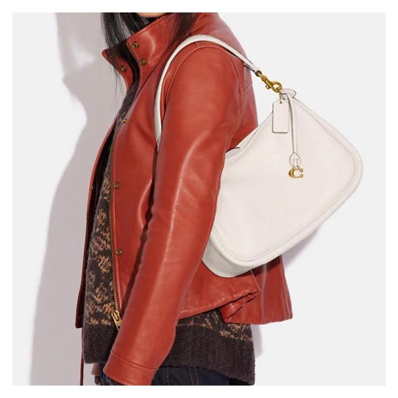 Coach Cary 28 Solid Color Zipper Metal Buckle Classic C Logo Pebble Leather Shoulder Crossbody Bag Large Size Women's White