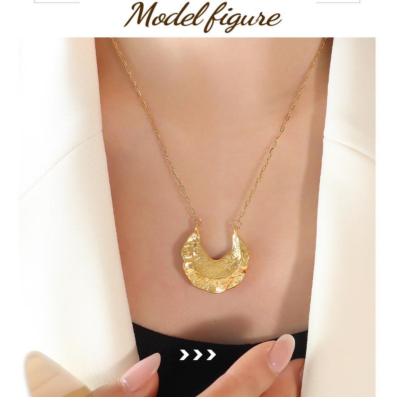 European-American Hammered Texture Pleated Choker and Titanium Steel Necklace Earring Set