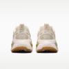 Nike Men's Vomero 18 ESS Running Shoes