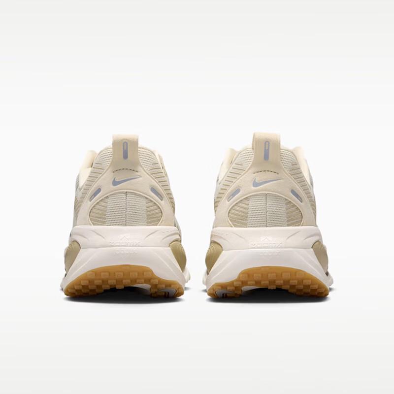 Nike Men's Vomero 18 ESS Running Shoes