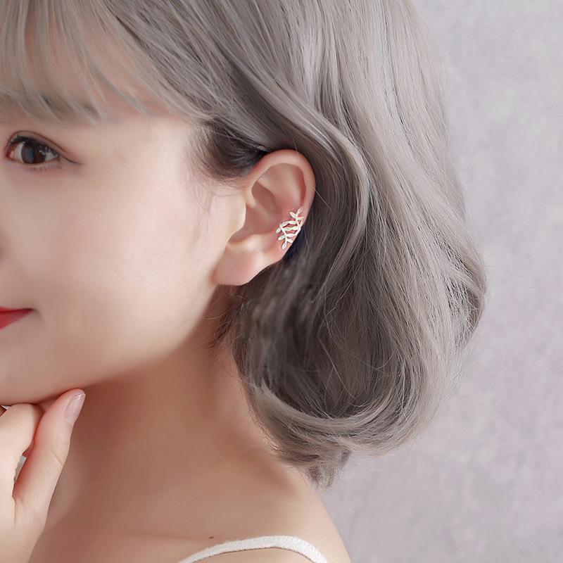 Korean Retro Forest Leaf Ear Clip for Non-Pierced Ears
