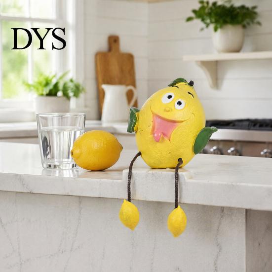 Sitter Divertenti con Frutta in Resina con Gambe Flessibili Pendenti, Statuette Bizzarre da Appendere ai Bordi, Personaggio Carino per Decorazione da Tavolo