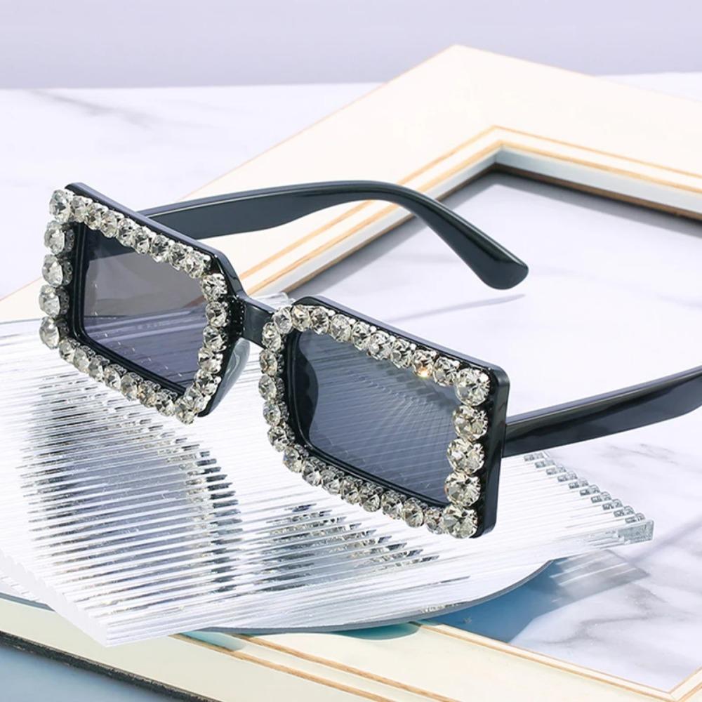 Fashion Small Rectangle Women Luxury Diamond Y2k Sunglasses Vintage Jelly Tea Eyewear Men Trending Shades UV400 Sun Glasses