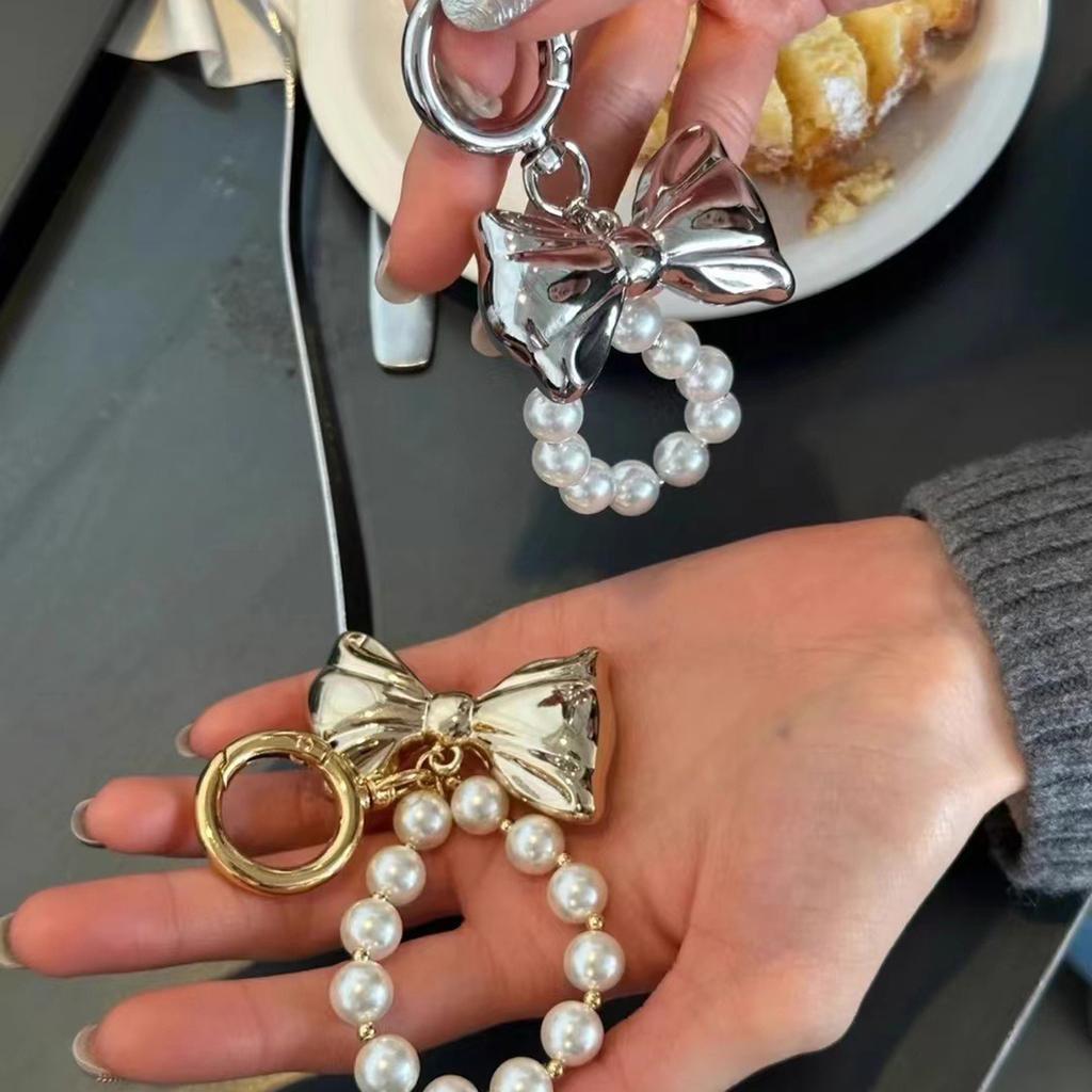 Stylish Keychain Pendant with Delicate Bowknot Stylish Bowknot Bag Charm Portable Phone Straps Chain Keychain for Women