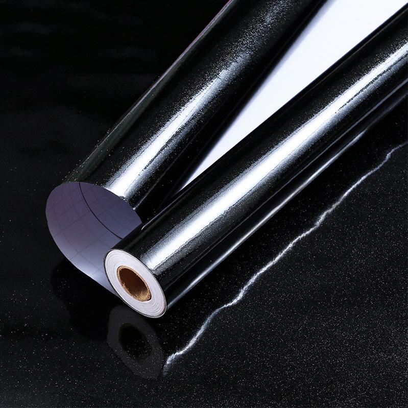 Renovace vodotěsného perlového nábytku a samolepicí samolepky na zeď