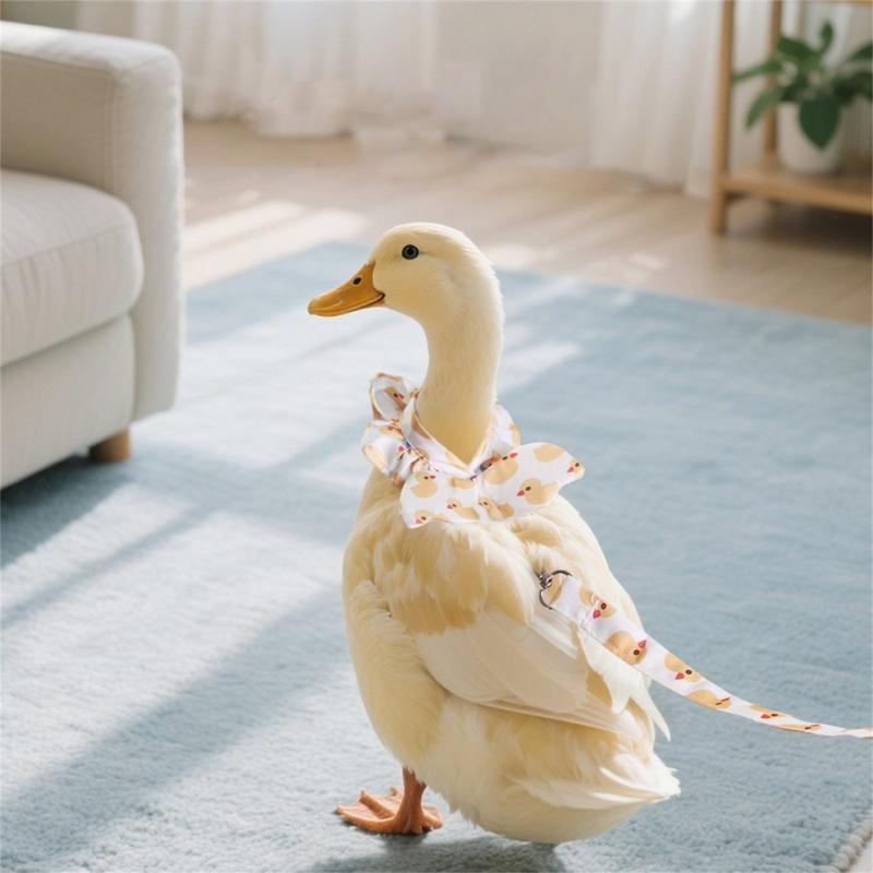 2pcs Set Animal Diaper Holder with Detachable Leash Breathable Fabric Fun Duck Diaper Leash Set