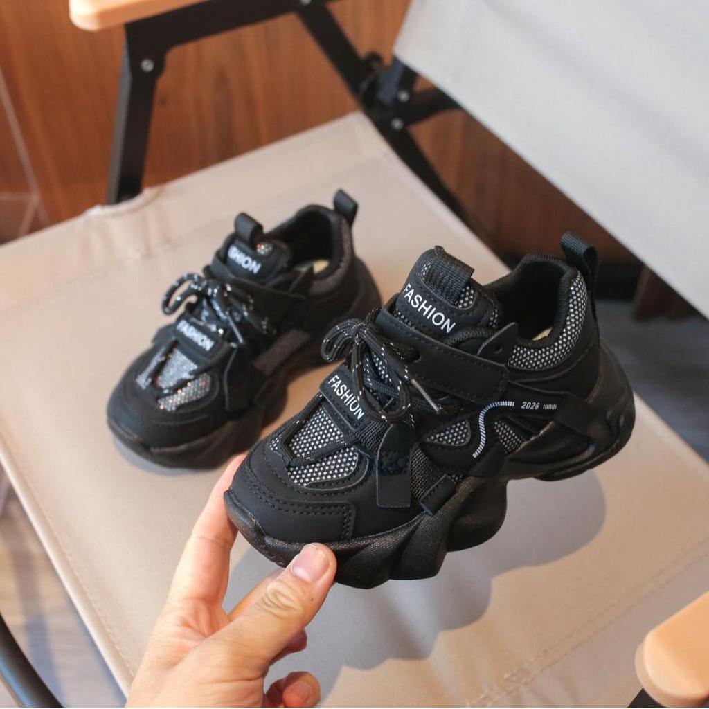 Kids' Versatile Mesh Sports Shoes - Soft Sole, Breathable, Lightweight for Spring & Autumn 2026