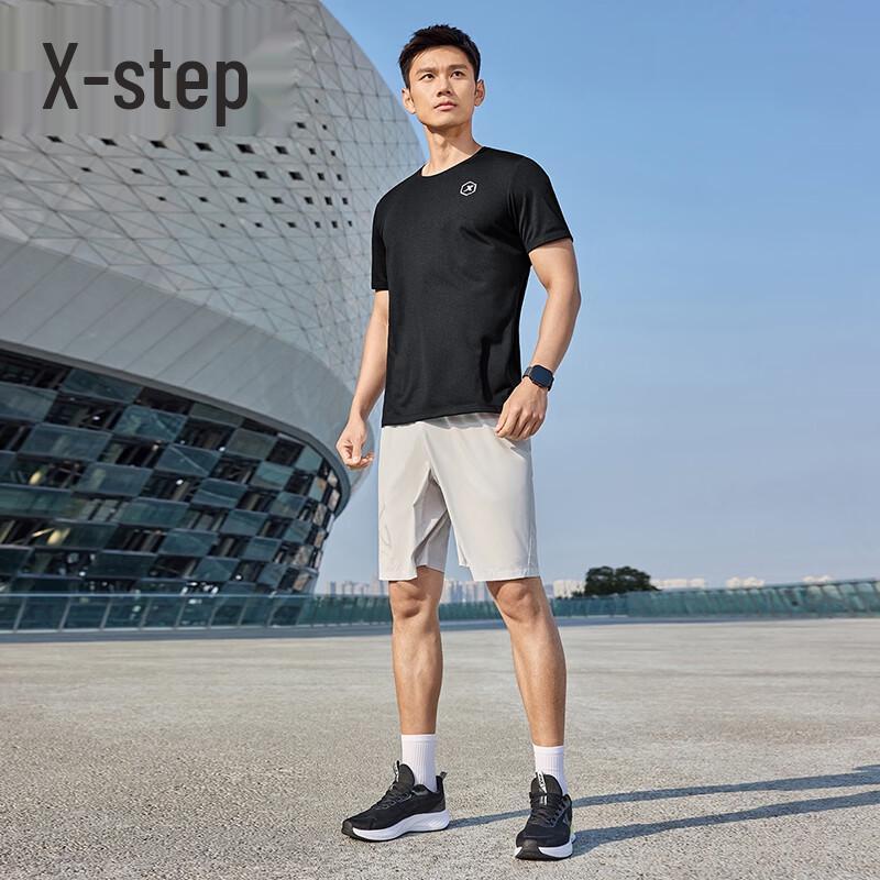 Xtep Men's Quick-Dry Breathable Ice Silk Sports T-Shirt