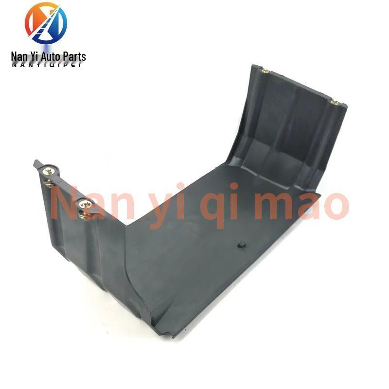 Compatible Oil Pan Guard for Mercedes-Benz ACTROS 3341 Tow Truck (Part No. A9425206023)
