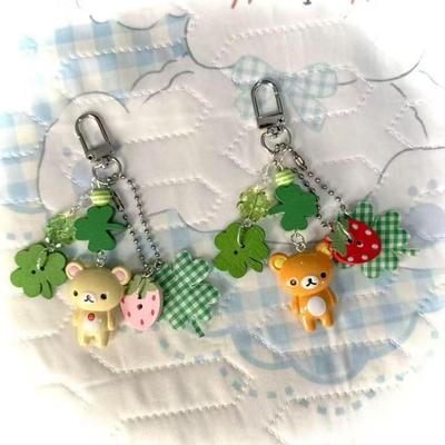 Handgefertigter Perlen-Rilakkuma Kleeblatt Japanischer Niedlicher Anhänger Schlüsselanhänger