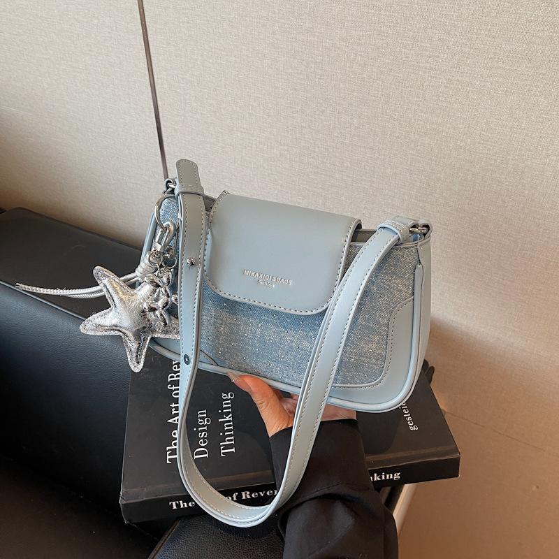 Small bag women's summer new fashion versatile messenger bag shoulder underarm small square bag