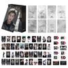 Ensemble de Cartes Affiches Style Officiel avec Design Photo de Groupe et Visuels Inspirés du Concept d'Album pour Collectionneurs et Fans
