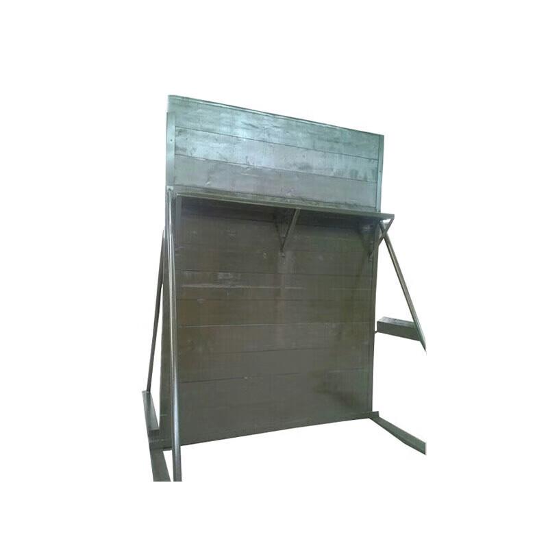 Three-Person Collaborative Outdoor Climbing Frame