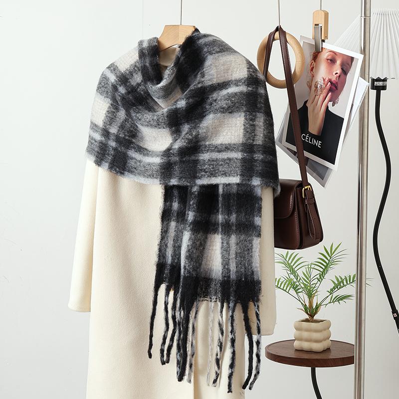 

Winter Thick Warm Scarf Women Cashmere Shawl Wraps Soft Plaid Printed Pashmina Neckerchief Foulard Bandana Long Tassel Scarves One Size чорний