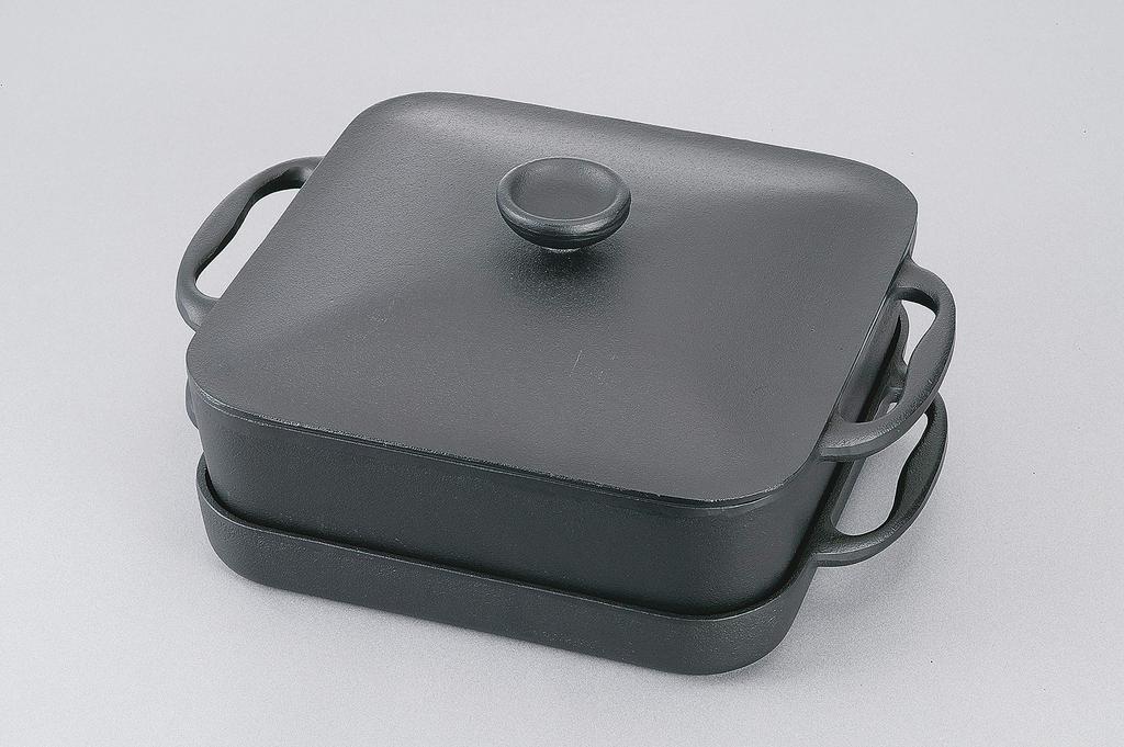 Iwachu Square Dimensions X X IH Nambu Pan, Black. (cm) 30.5 24.5 (H) 3.5 (shallow) / (H) 8.5 (deep). Compatible. 21700. Double-handled Pot. Ironware.