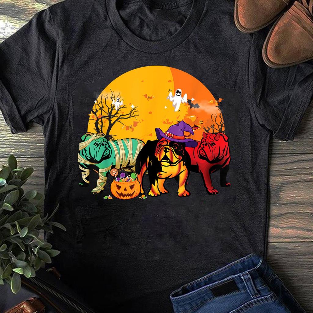 Funny English Bulldog Halloween Costume T-Shirt: Dog Lover Gift