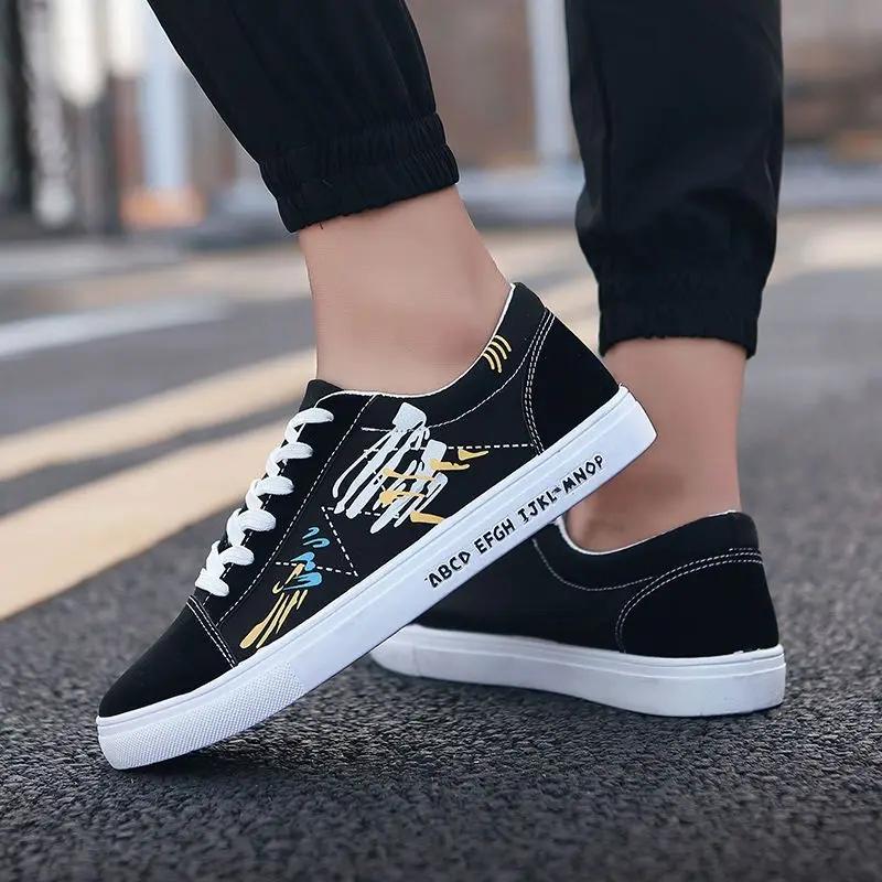 Male Shoe New In Sneakers Canvas Breathable Men's Casual Shoes Classic Original Without Leather Comfortable Luxury Sale Elegant