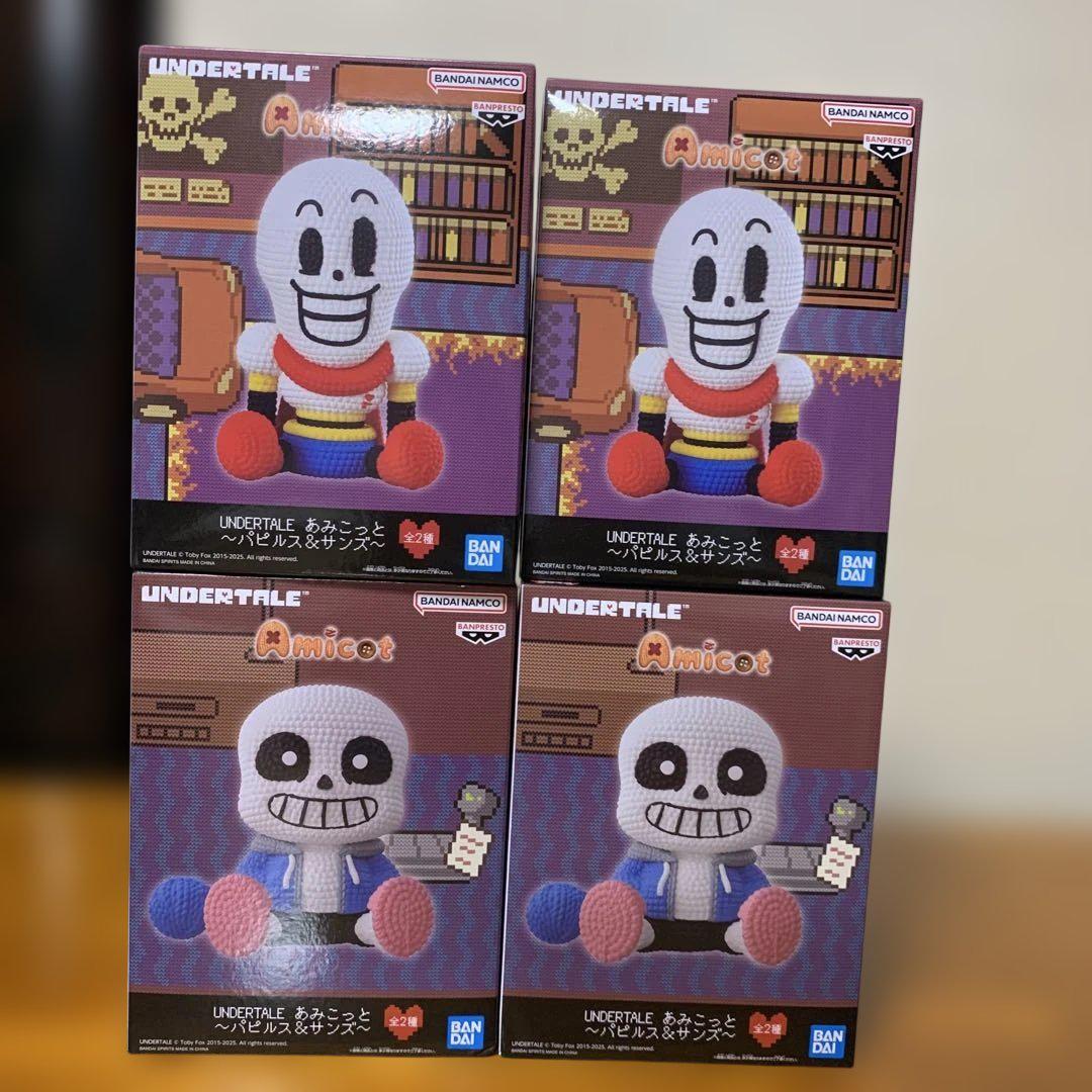 

[Б/У] UNDERTALE Амикото Папирус и Санс 2 вида всего 4 предмета