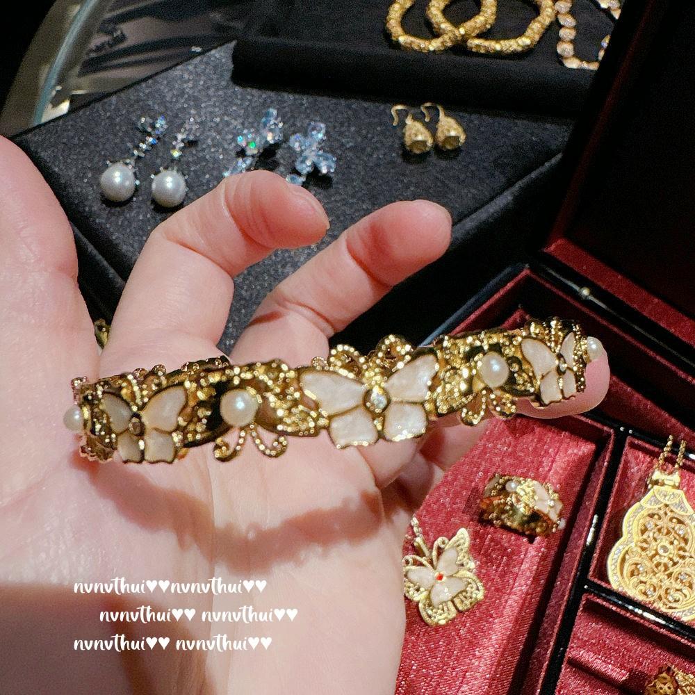 Ancient Gold Chiseled Butterfly Fritillary Gemstone Bracelet, New Chinese Style, Densely Woven Honeycomb Butterfly Drop Glaze Necklace Set