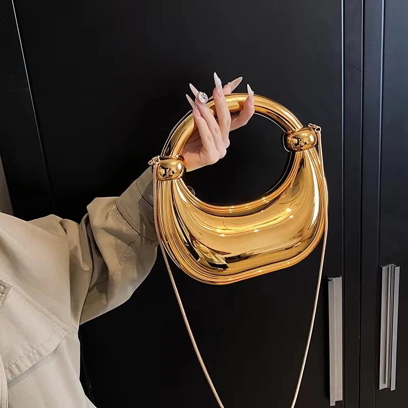 Summer PVC Metallic Gloss Half Moon Banquet Youth Sweet Crossbody Bags Hot Sale Advanced Sense Creative Design Luxury Handbags