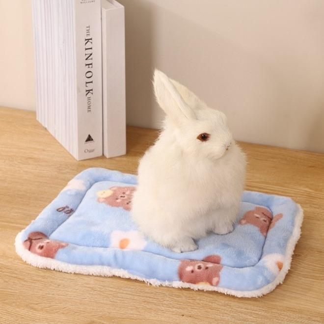 Small Pet Flannel Cage Mat Double Sided Warm Winter Sleeping Cushion Pad for Rabbit Bunny Cat Puppy