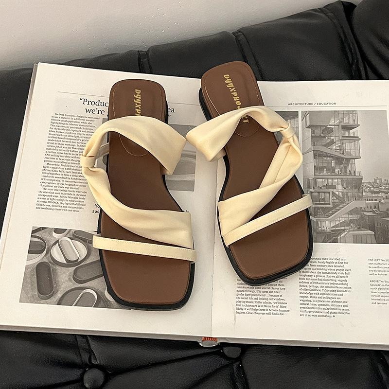 

Two wear platform slippers, women wear summer French beautiful sandals with skirts, evening slope heel open toe sandals 40