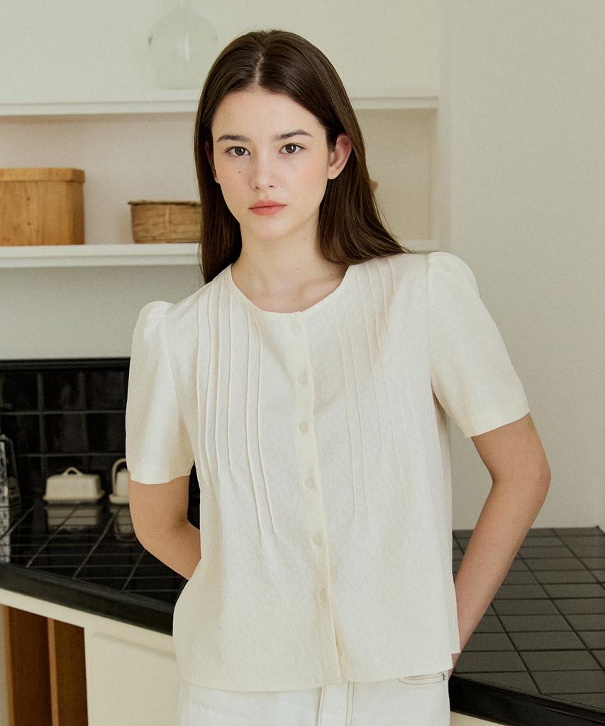 YUPPE Tucked Flower Shirt_Ivory