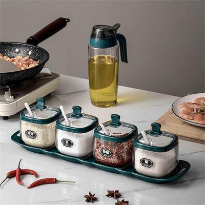 Kruiden en specerijen opbergen