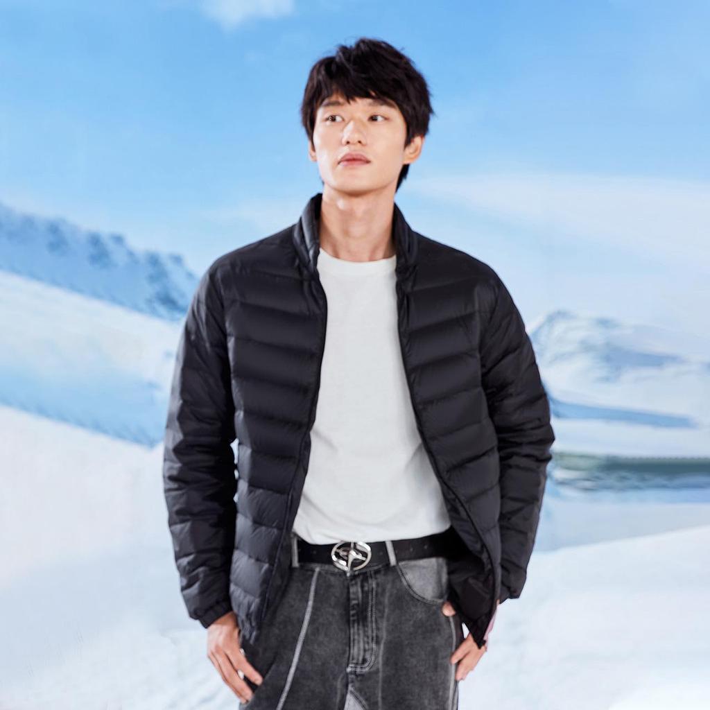 Men's Lightweight Stand Collar Down Jacket - Warm Short Ribbed Style for Autumn/Winter.