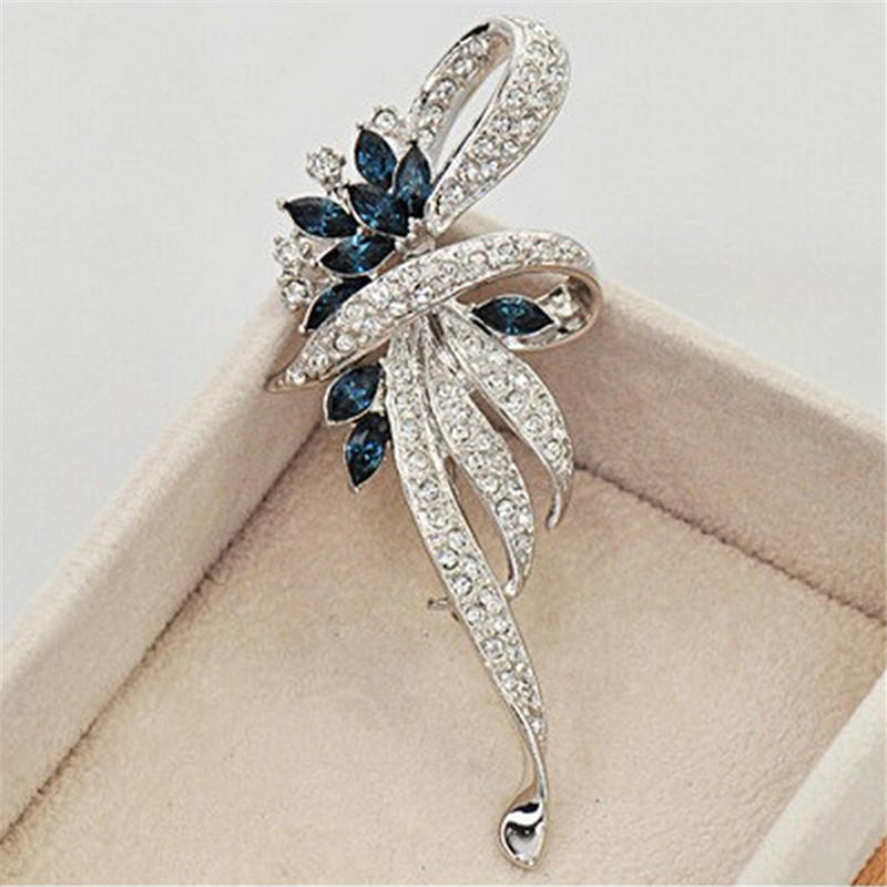 New Shining Crystal Brooches Lovely For Female Retro Fashion Women Jewelry Gift