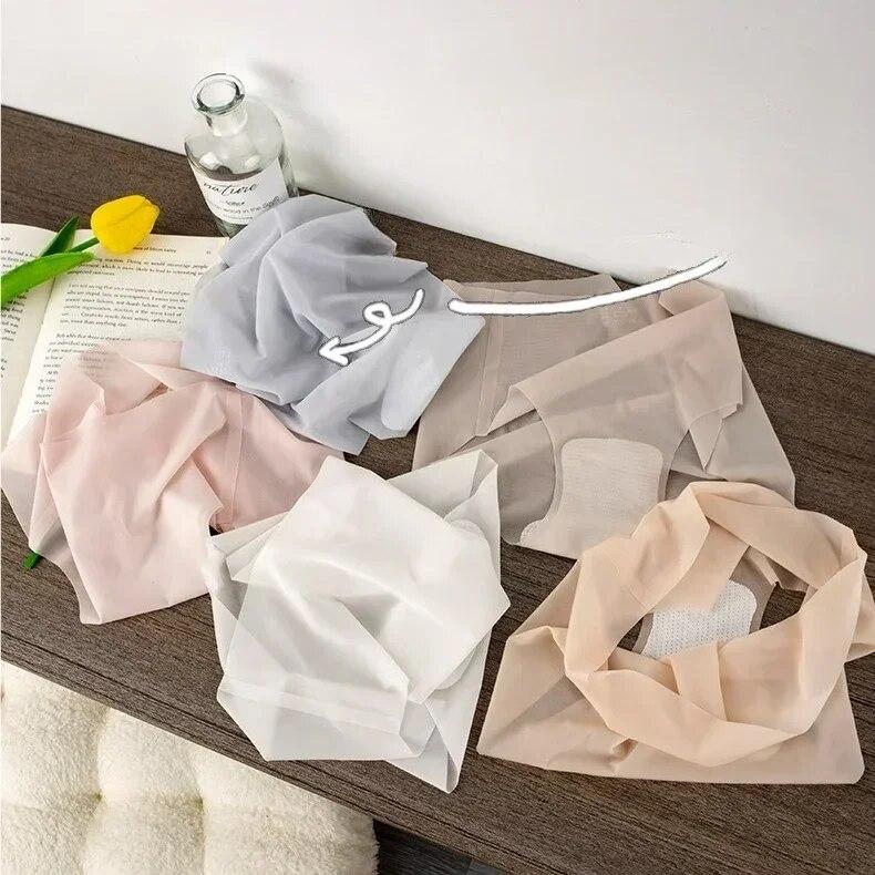 Ice Silk Seamless Underwear Ladies Summer Ultra-thin Sense Quick-drying Pants 3D Peach Hip Fitness Briefs
