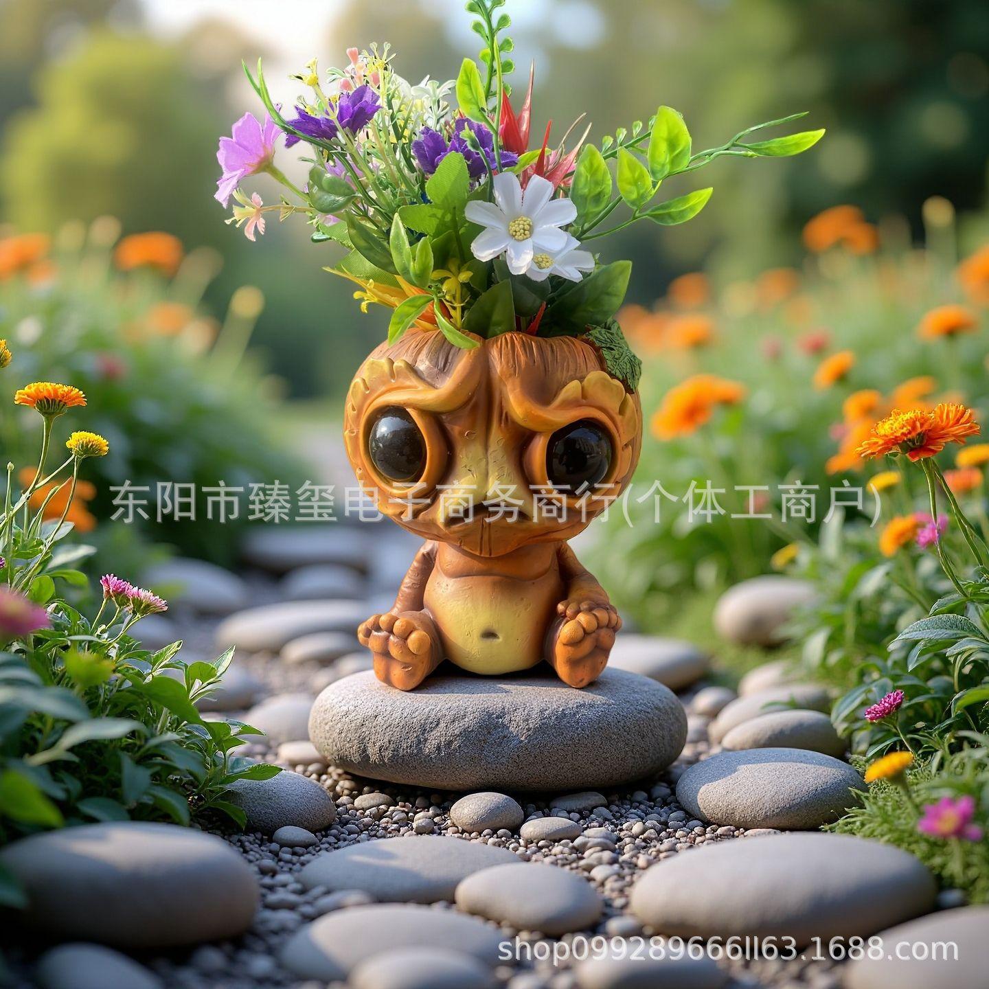 New Alien Doll Fantasy Creature Resin Ornament for Home or Desktop Decoration