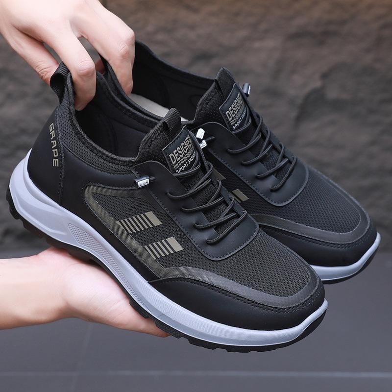 

Мужская обувь ****** и осенняя новая мужская повседневная спортивная обувь старая ******* тканевая обувь мужская прогулочная обувь с нескользящей подошвой для папы 39 чёрный