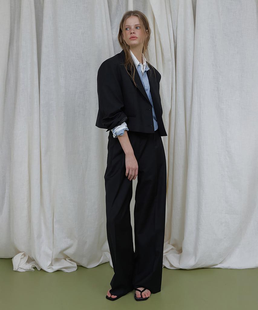 Lonkeu Essentiel Back Banding Pintuck Trouser_Slacks (Black)