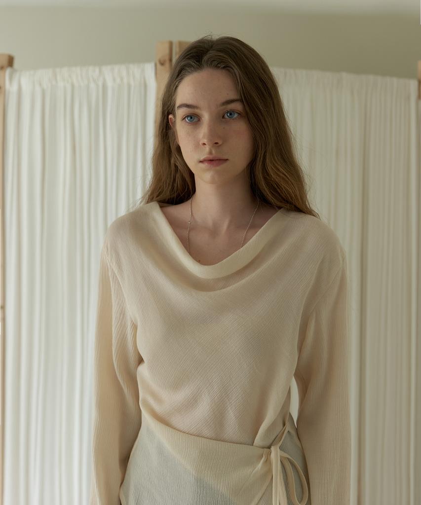 AMONG A Wrinkle Wrap Blouse_Cream