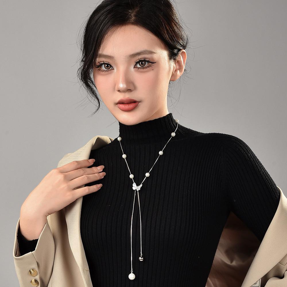 Luxurious Pearl Butterfly Long Sweater Chain Necklace For Women With Chic Style